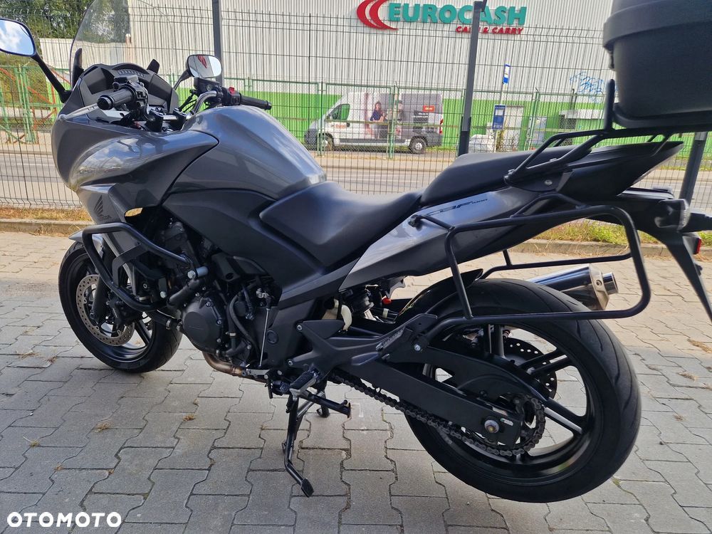 Honda CBF - 23