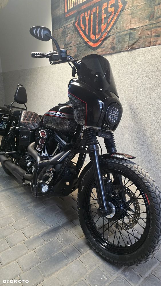 Harley-Davidson Dyna Street Bob - 8