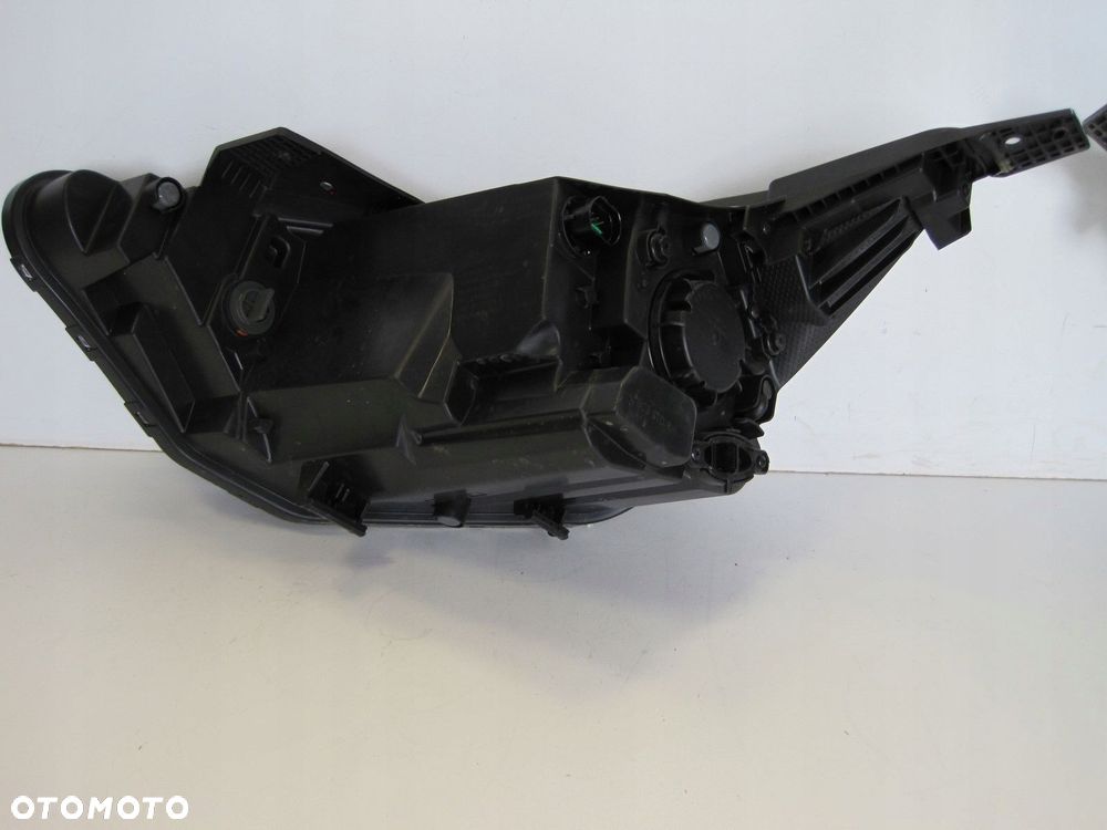 Lampa LEWA HYUNDAI I20 92101-Q0050 - 9