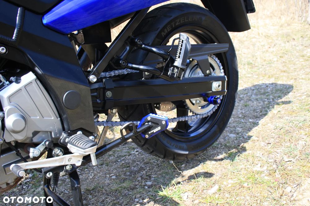 Suzuki V-STROM - 23