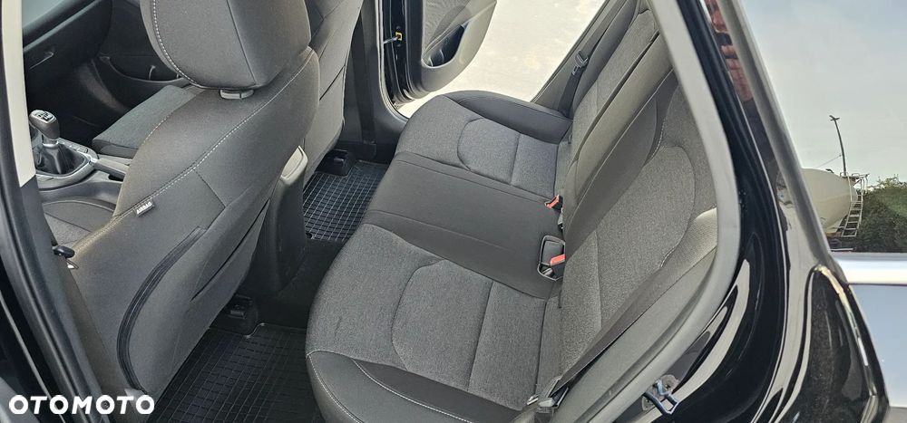 Hyundai i30 1.5 DPI Comfort - 11