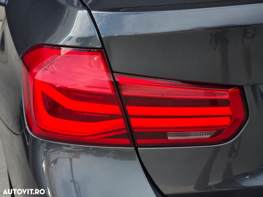 BMW Seria 3 320d Aut. - 17