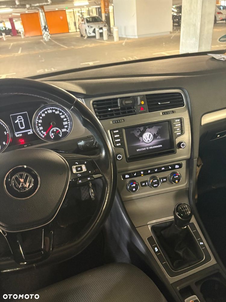 Volkswagen Golf 2.0 BlueTDI Comfortline - 9