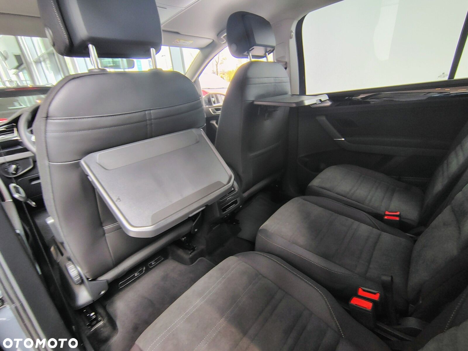 Volkswagen Touran - 22