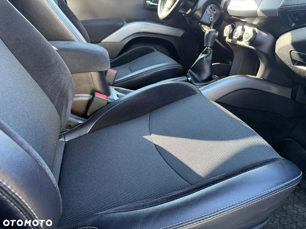 Mitsubishi Outlander 2.0 Intense 2WD - 11