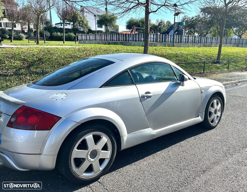 Audi TT Coupé 1.8 T - 8