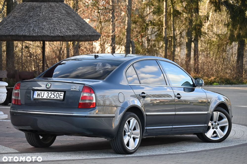 Skoda Superb 2.0 TDI DPF Prestige - 19