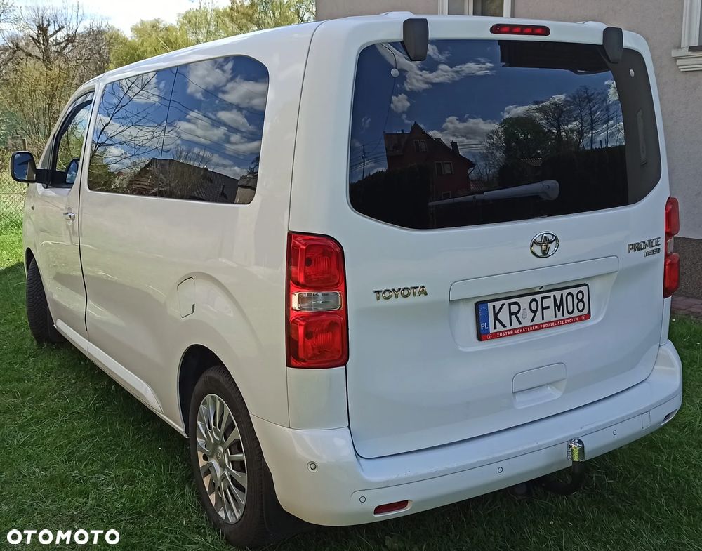 Toyota ProAce Kombi D-4D Medium 2,7t - 4
