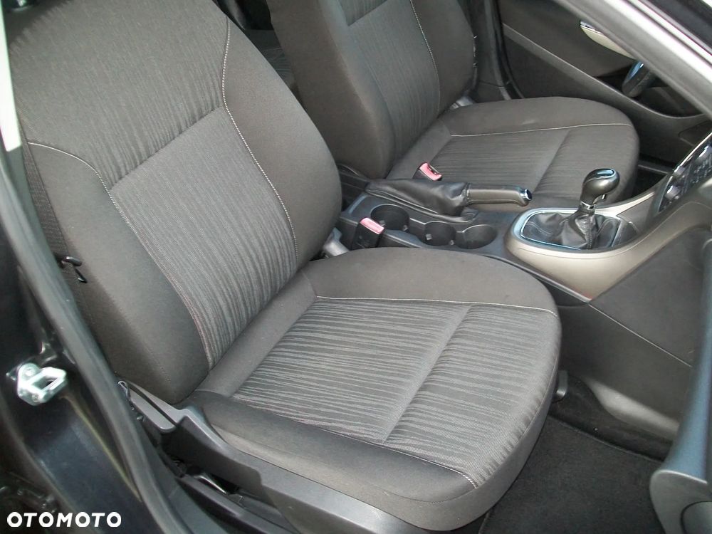 Opel Astra - 16