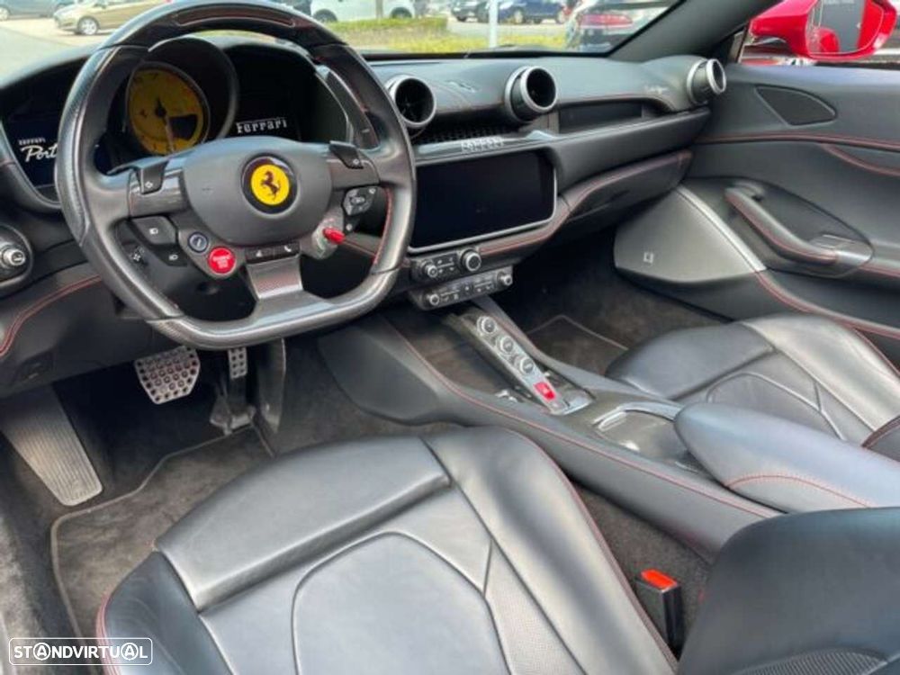 Ferrari Portofino - 28