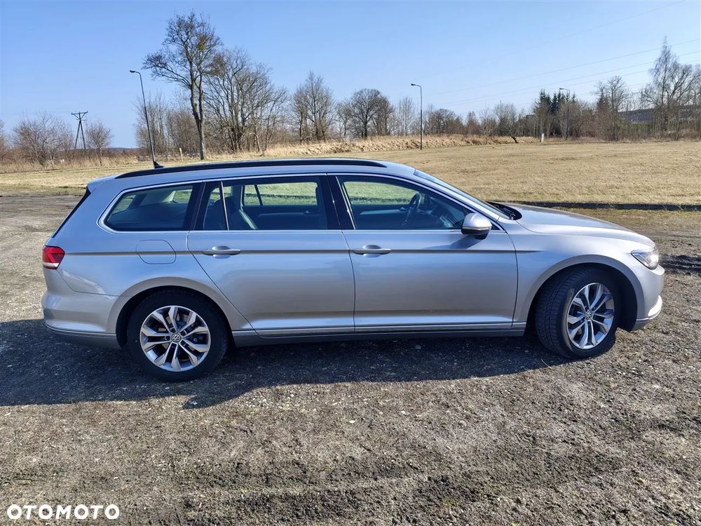 Volkswagen Passat - 14