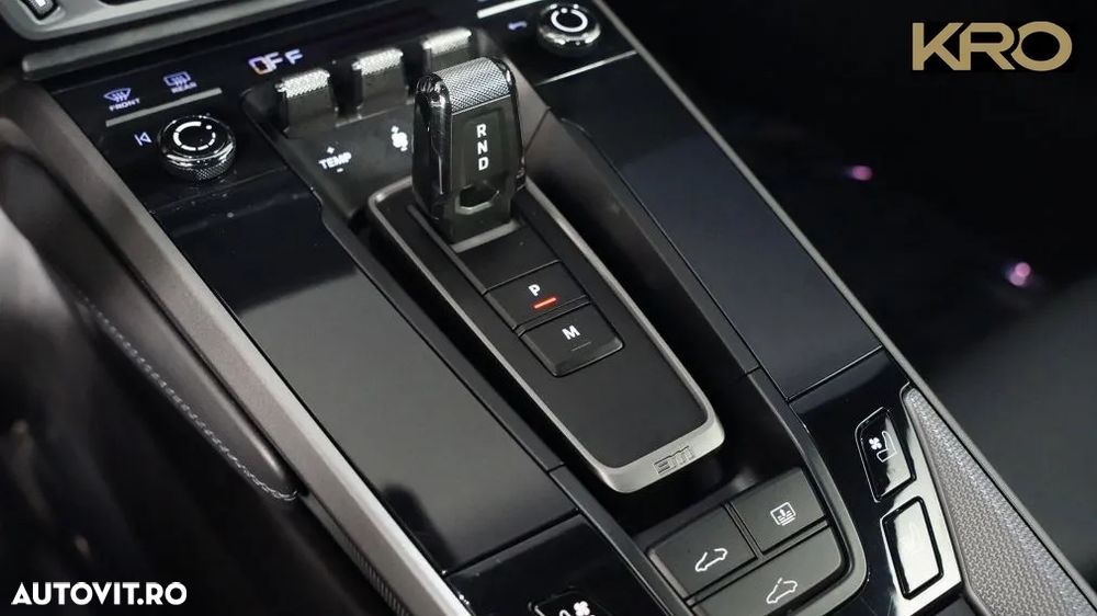 Porsche 911 Carrera PDK - 30