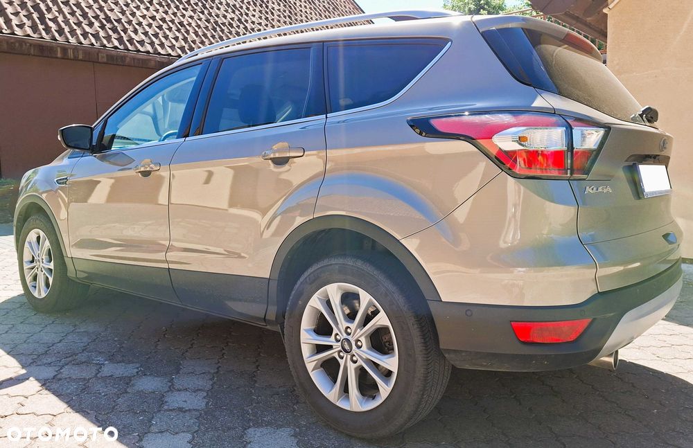 Ford Kuga - 2