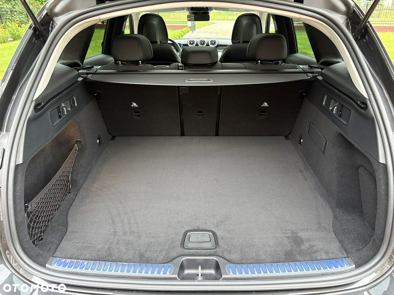 Mercedes-Benz GLC - 33