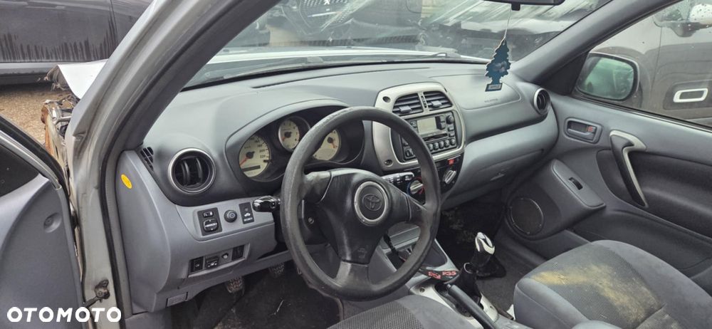 TOYOTA RAV4 II 2,0 150KM silnik - 7