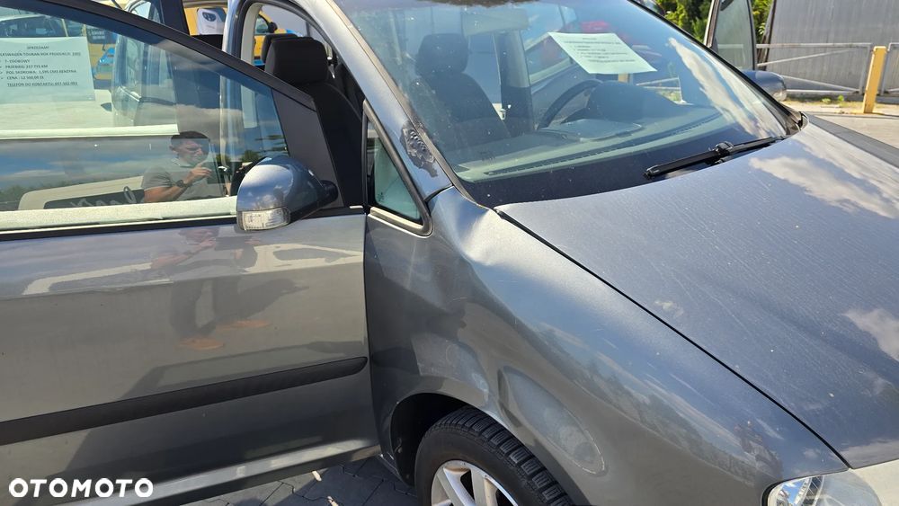Volkswagen Touran 1.6 - 13