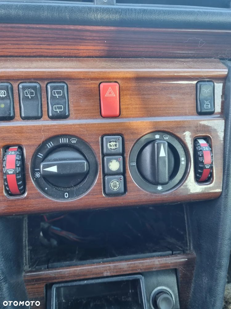 Mercedes w124 E200 kombi sportline 2.0 136km 111.940 automat 722.431 na części - 13
