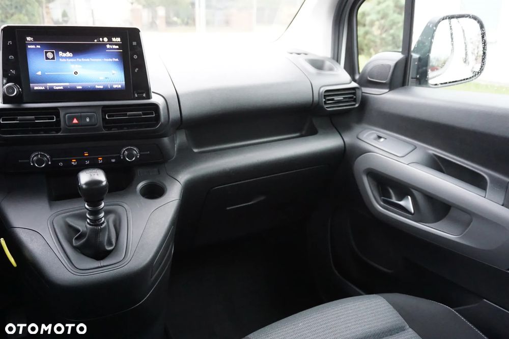 Toyota Proace City Verso 1.5 D-4D Business - 30