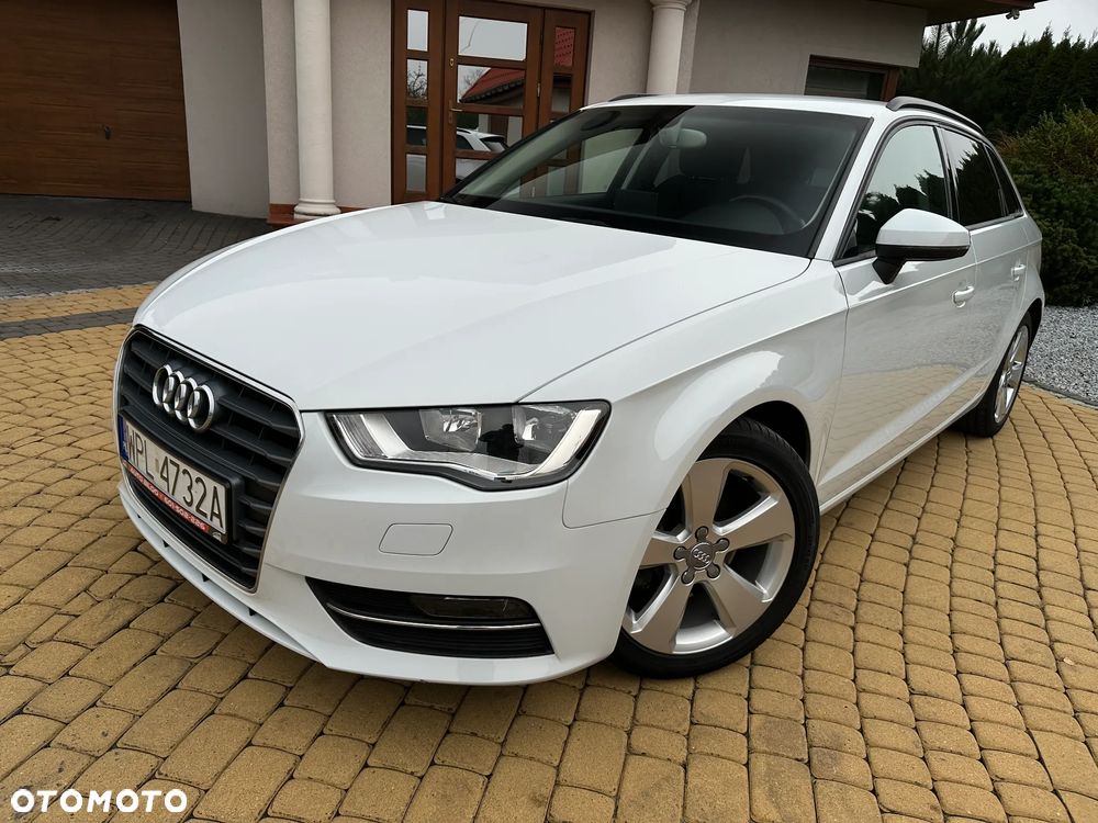 Audi A3 Sportback 1.4 TFSI Ambiente - 35