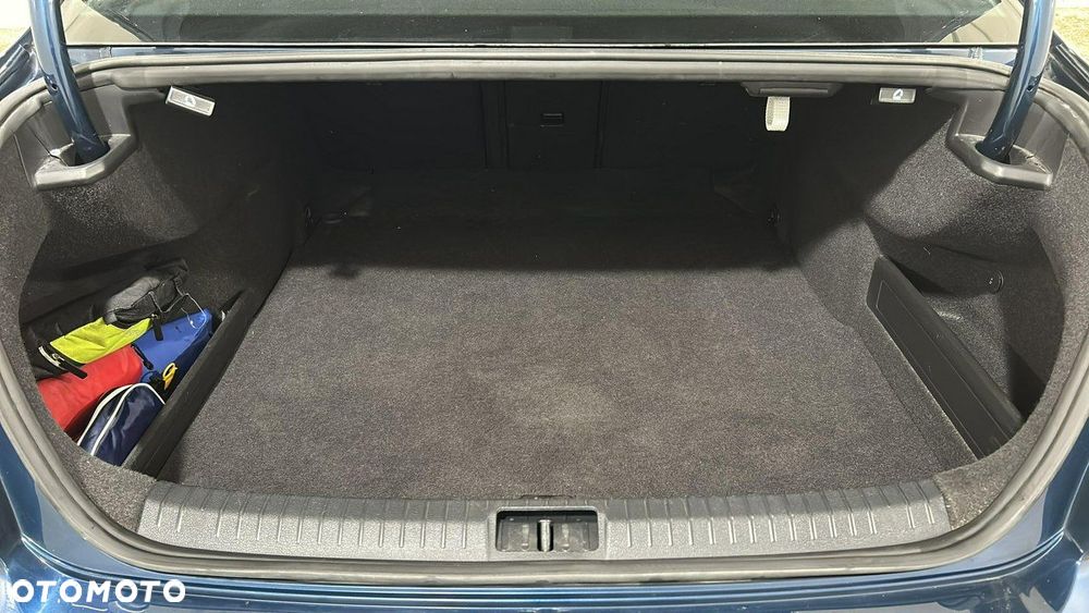 Volkswagen Passat 1.5 TSI EVO Business - 11