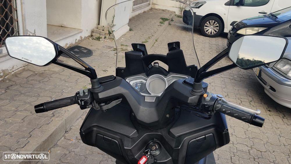 Kymco Xciting 400 (Carta A2) - 11