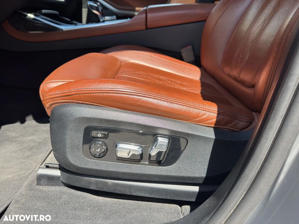 BMW X7 - 23