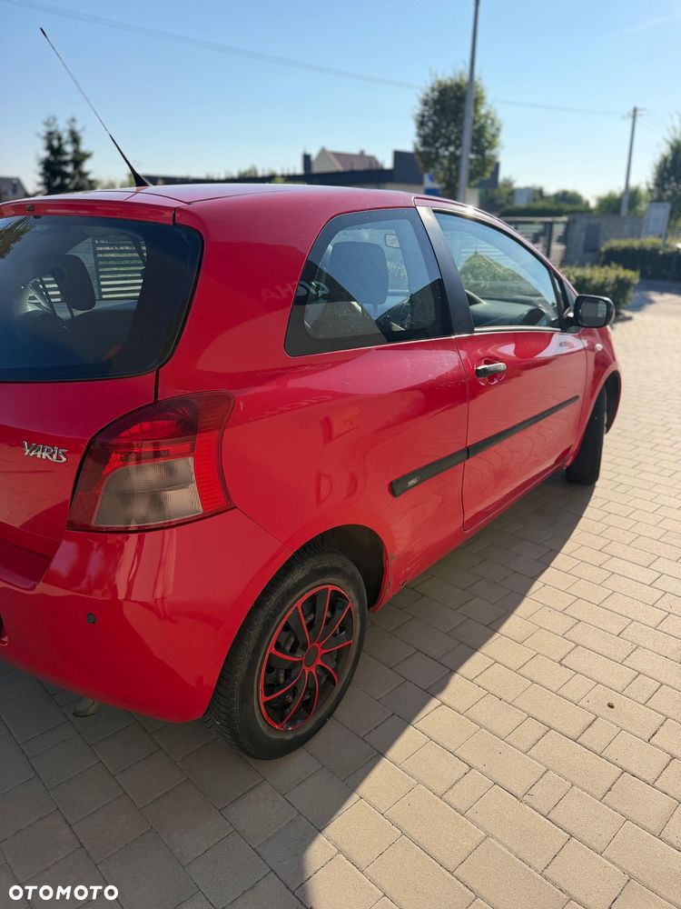 Toyota Yaris 1.0 Terra A/C - 6