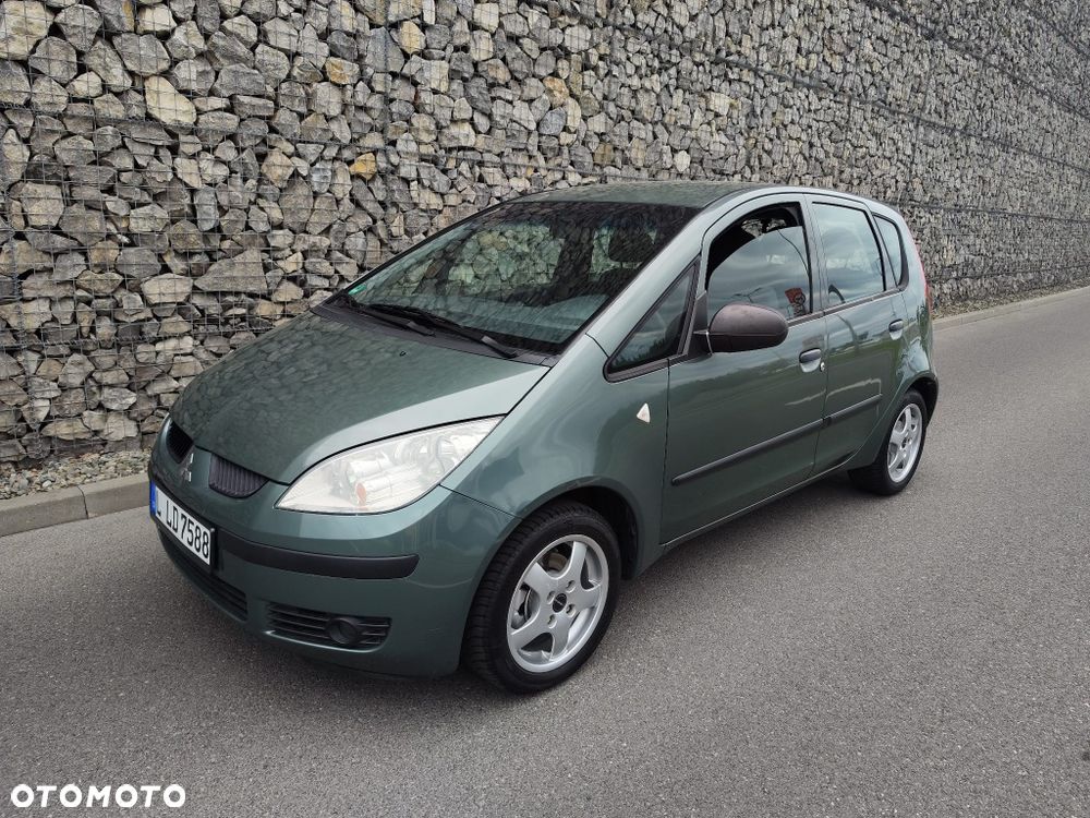 Mitsubishi Colt - 1