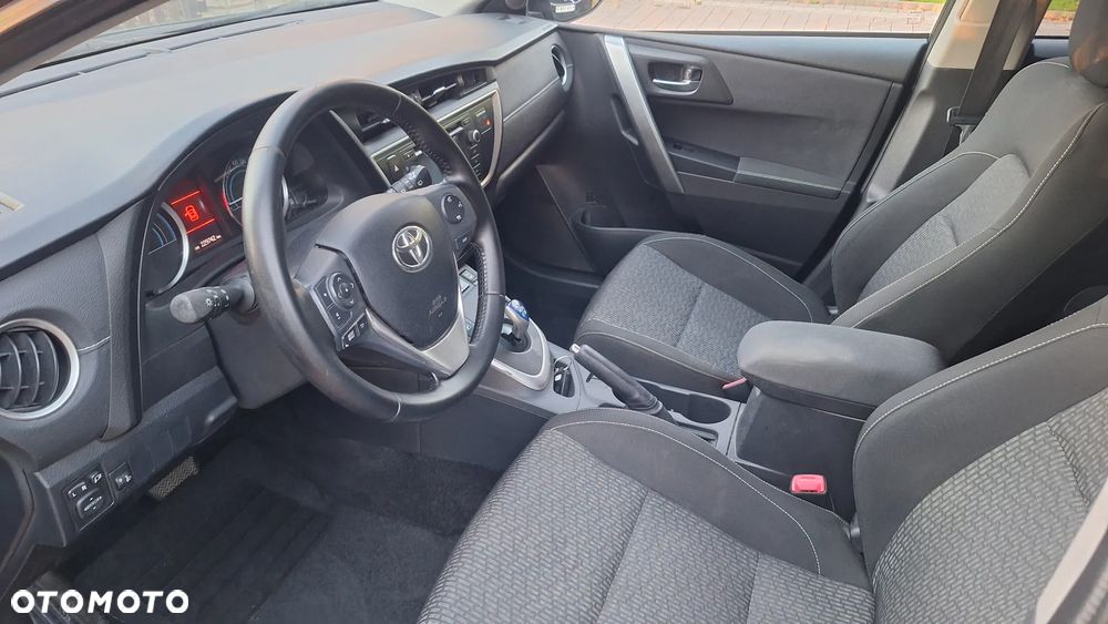 Toyota Auris 1.8 HSD Luna - 14