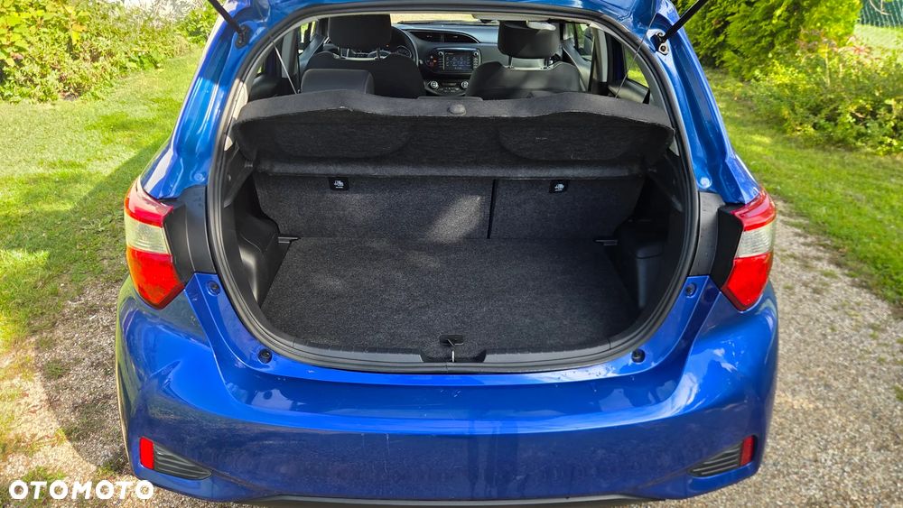 Toyota Yaris Hybrid 100 Premium EU6 - 7