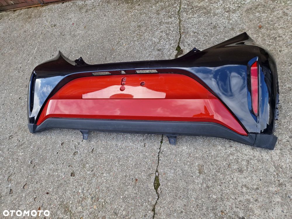 Toyota Aygo X 21- zderzak tylny blenda odblask - 1