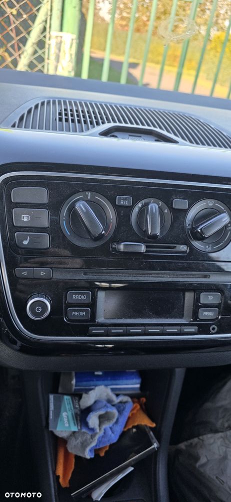 Volkswagen up! 1.0 move - 5