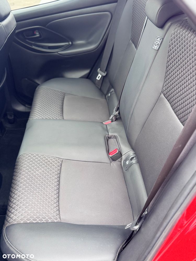 Toyota Yaris Hybrid 1.5 Premiere Edition - 21