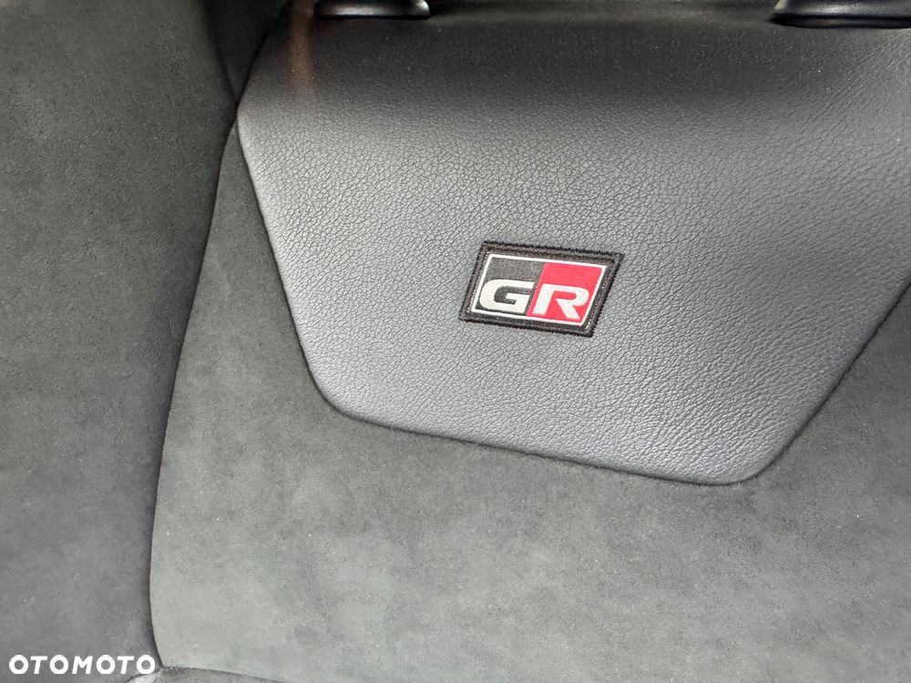 Toyota C-HR 2.0 Hybrid GR Sport - 18