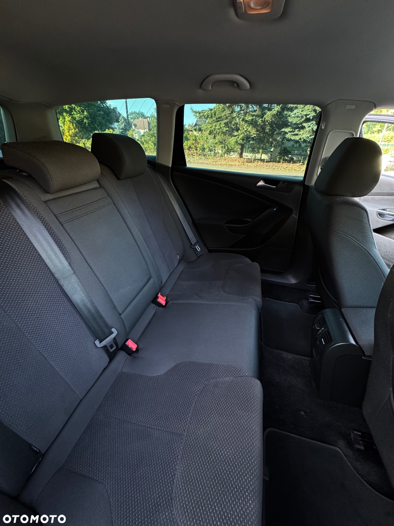 Volkswagen Passat 2.0 TDI Comfortline - 8