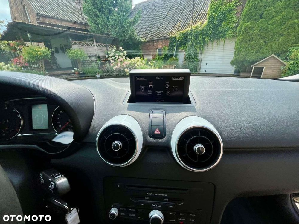 Audi A1 3-drzwiowe 1.2 TFSI Attraction - 12