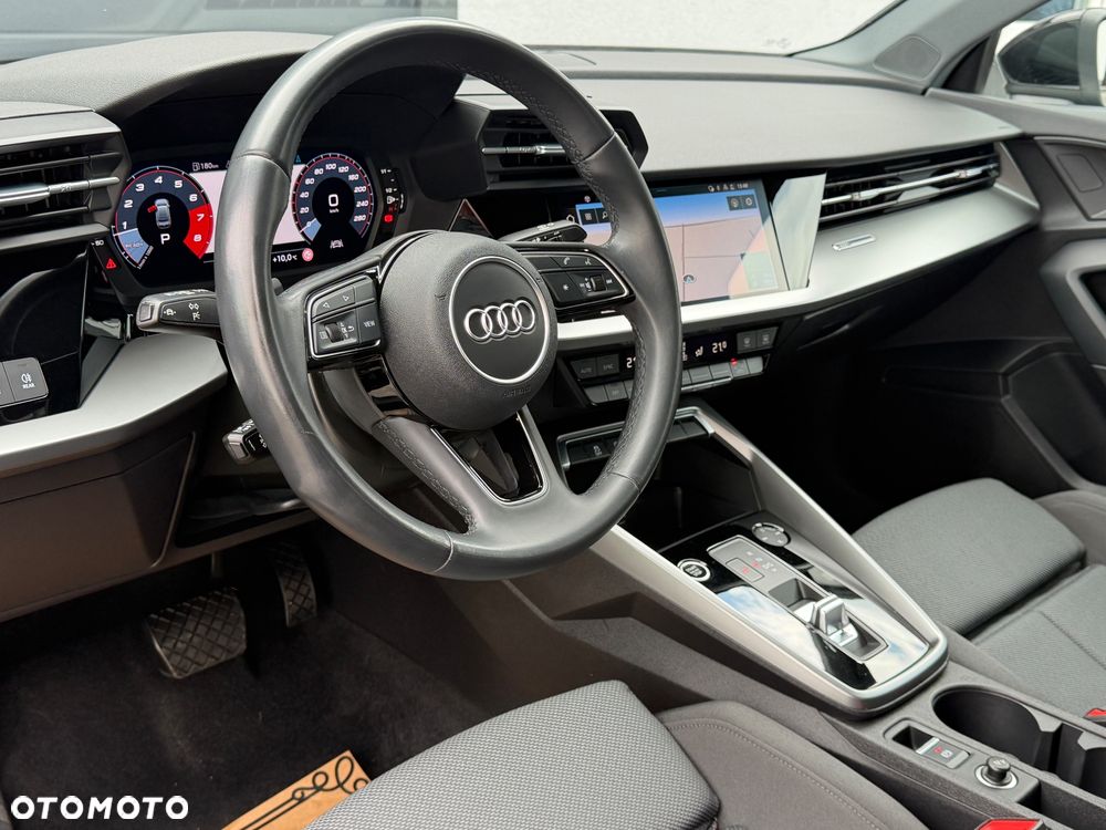 Audi A3 Limousine 1.5 TFSI Sport S tronic - 32