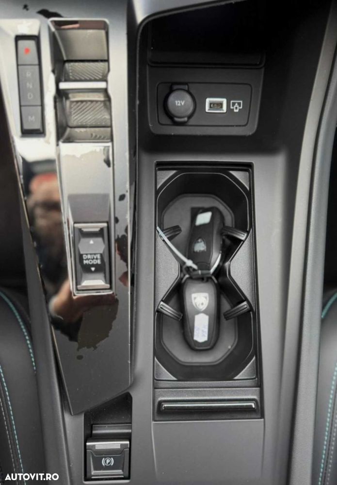 Peugeot 308 1.5L BlueHDI 130 S&S EAT8 Allure - 22