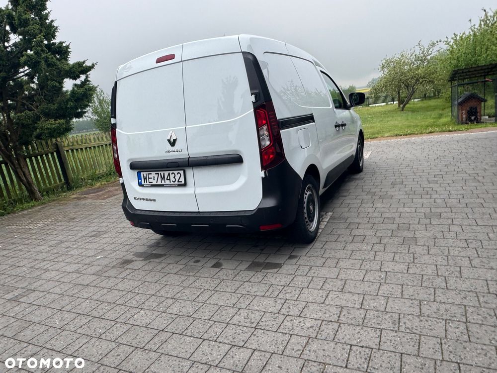 Renault Express - 11