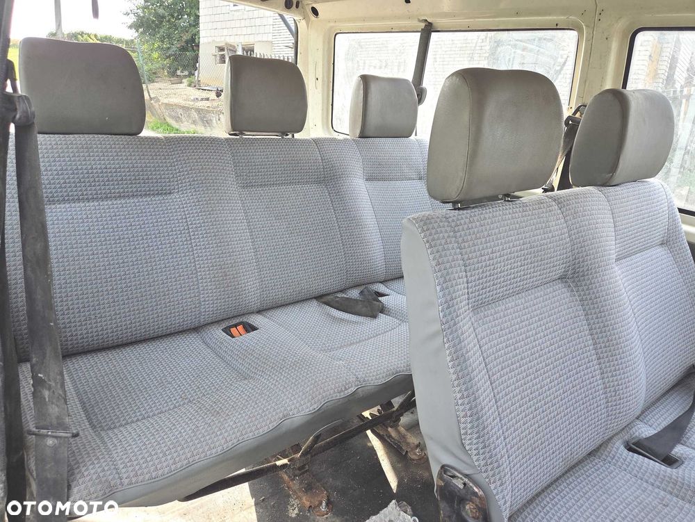 Volkswagen Transporter - 7