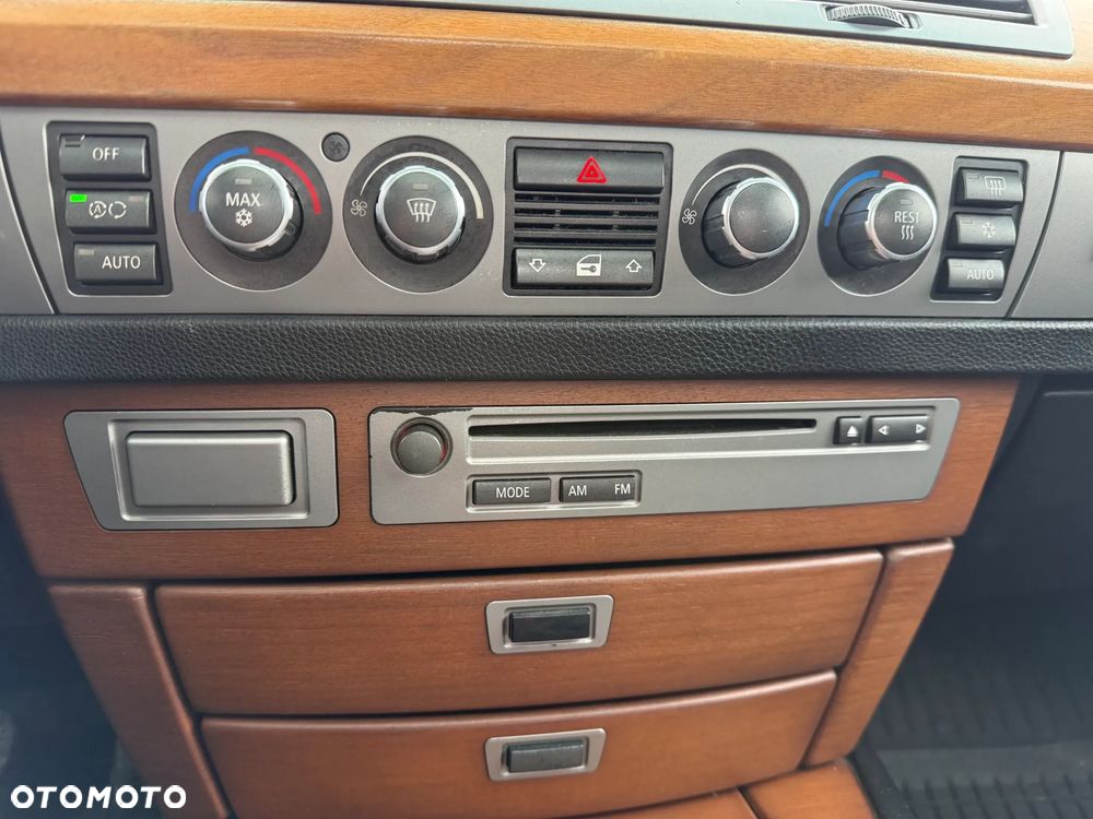 BMW Seria 7 750Li - 22