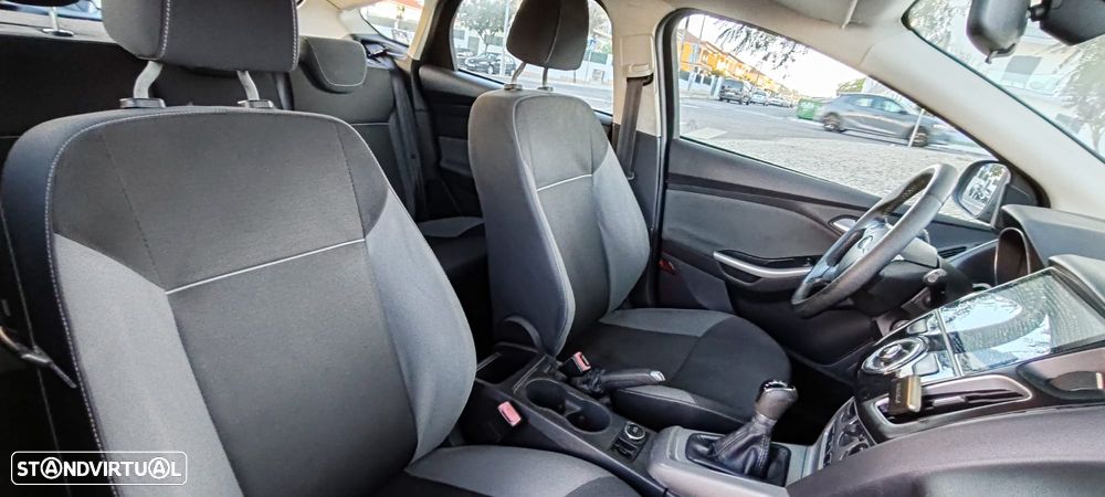 Ford Focus 1.0 EcoBoost 99g S&S Titanium - 26