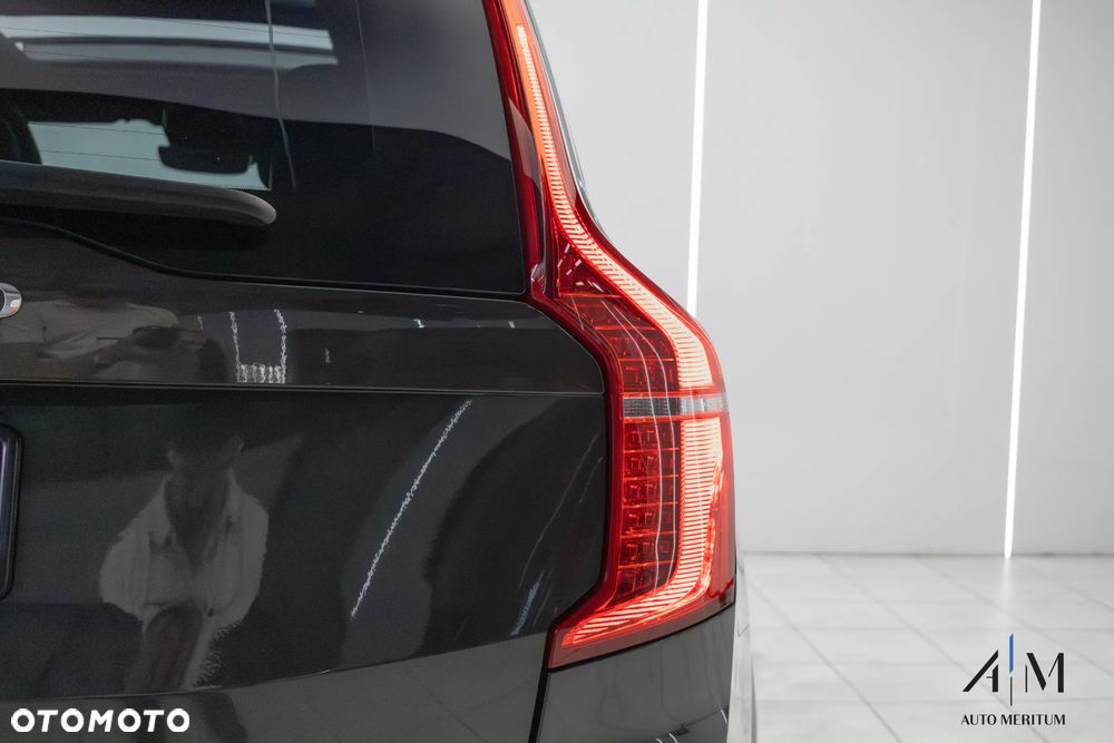 Volvo XC 90 B5 D AWD Ultimate Dark - 12