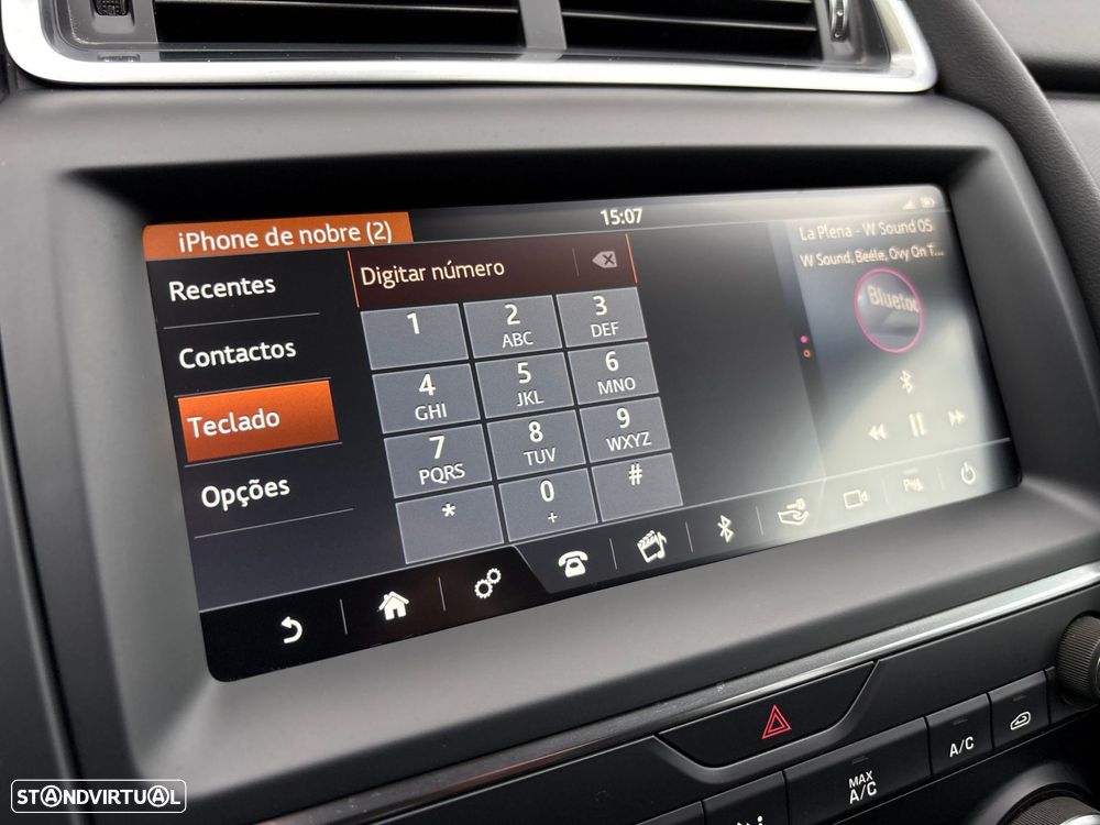 Jaguar E-Pace 2.0 i4D R-Dynamic - 26