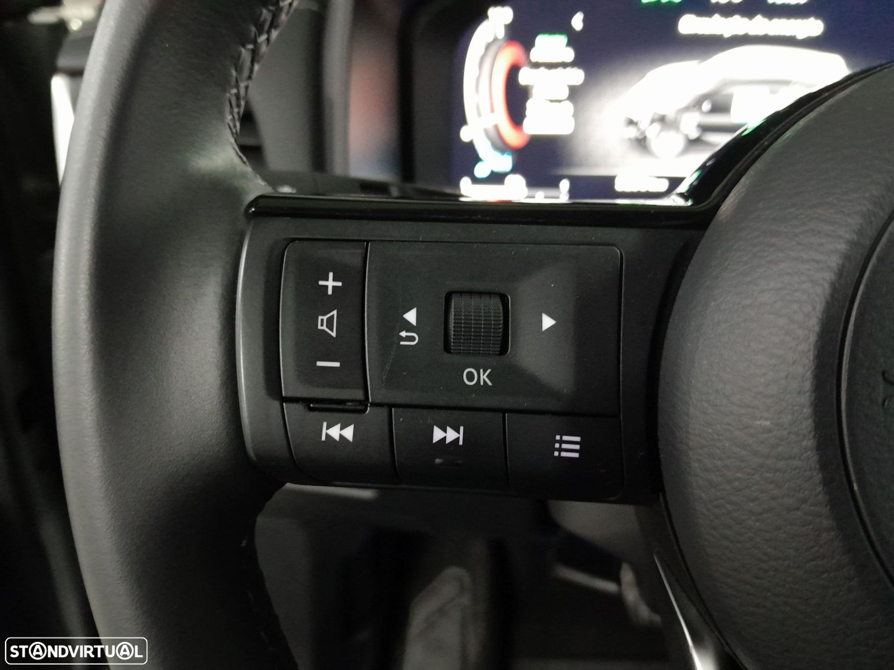 Nissan Qashqai 1.3 DIG-T N-Connecta LED - 9