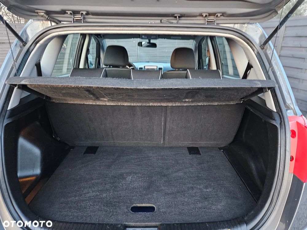 Kia Venga 1.4 CVVT Vision - 14