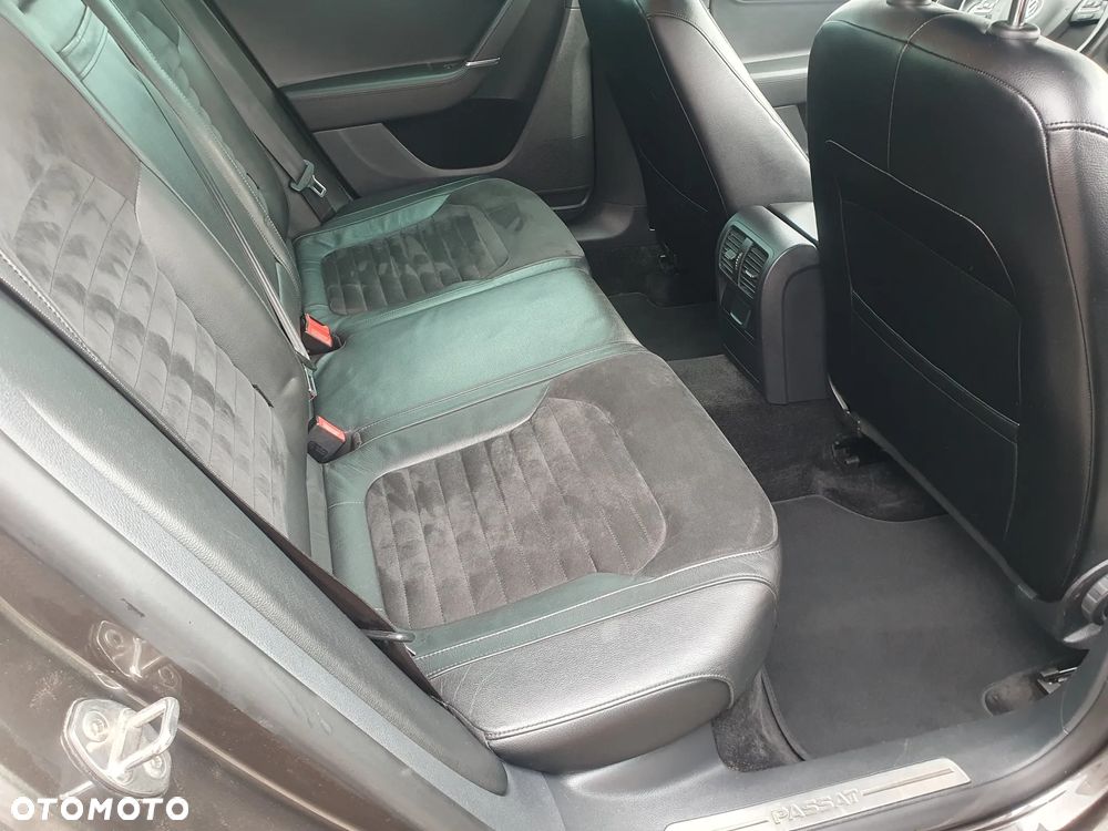 Volkswagen Passat 2.0 Blue TDI SCR Highline - 7