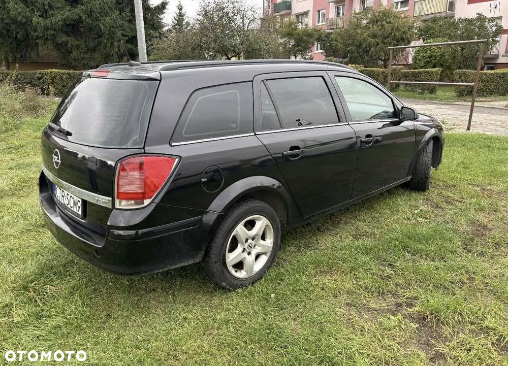 Opel Astra III 1.7 CDTI Essentia - 3