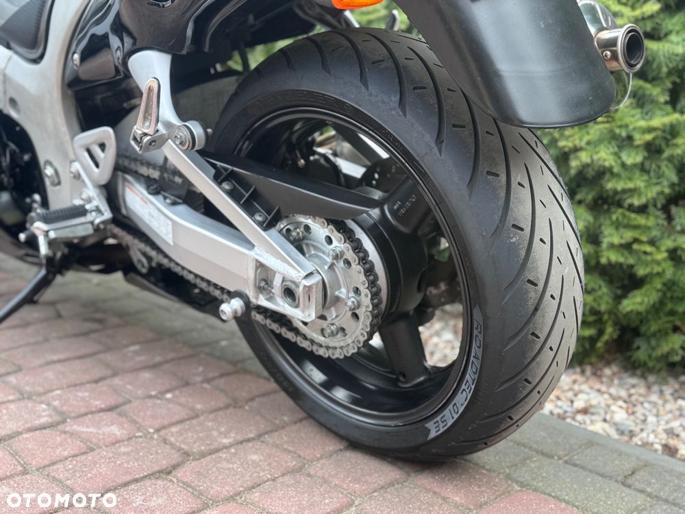 Suzuki GSX-R - 21