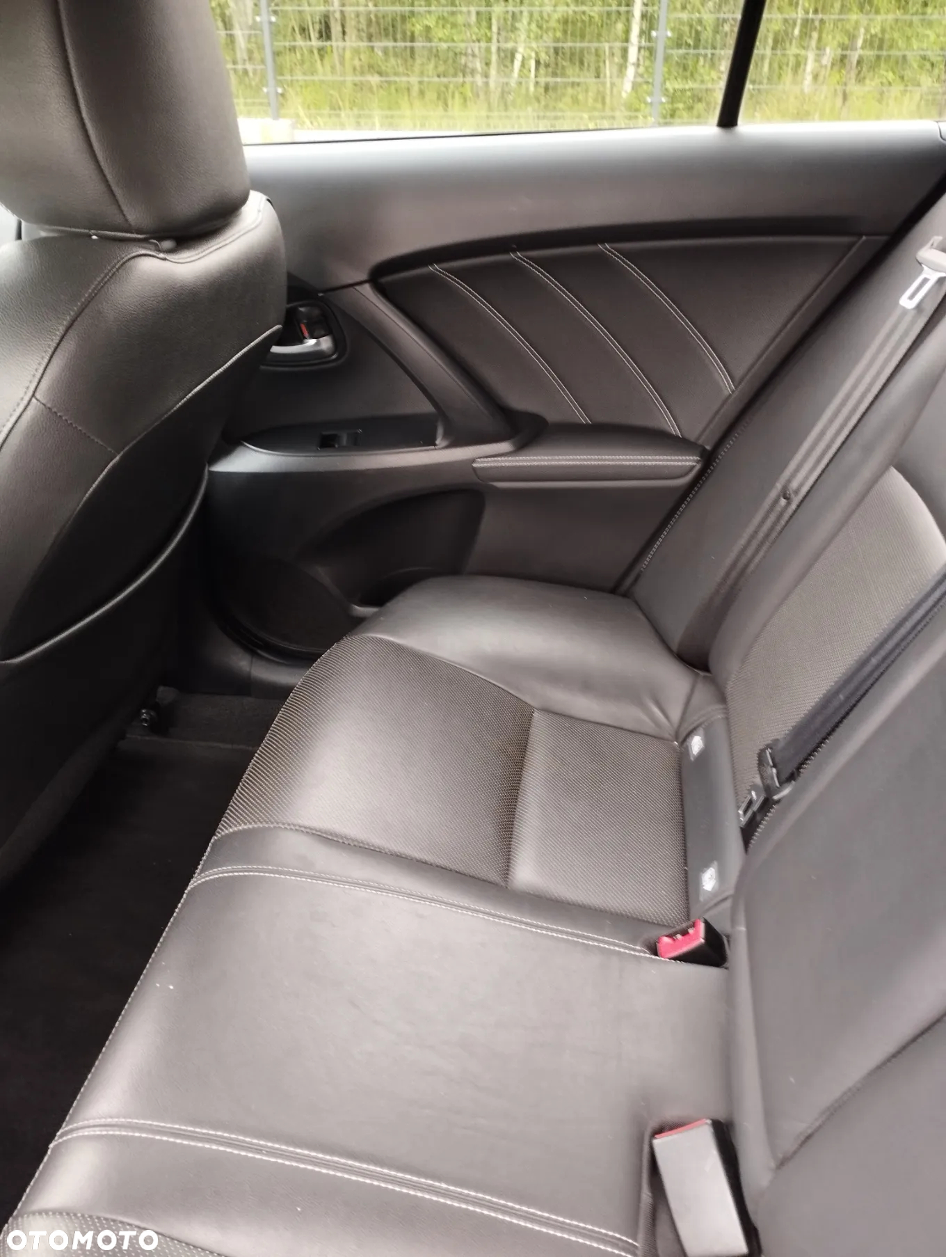 Toyota Avensis 2.0 Premium MS - 19